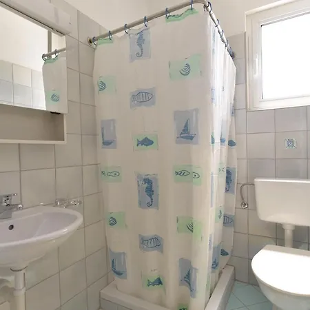 With Parking Space Stinjan, - 19643 *