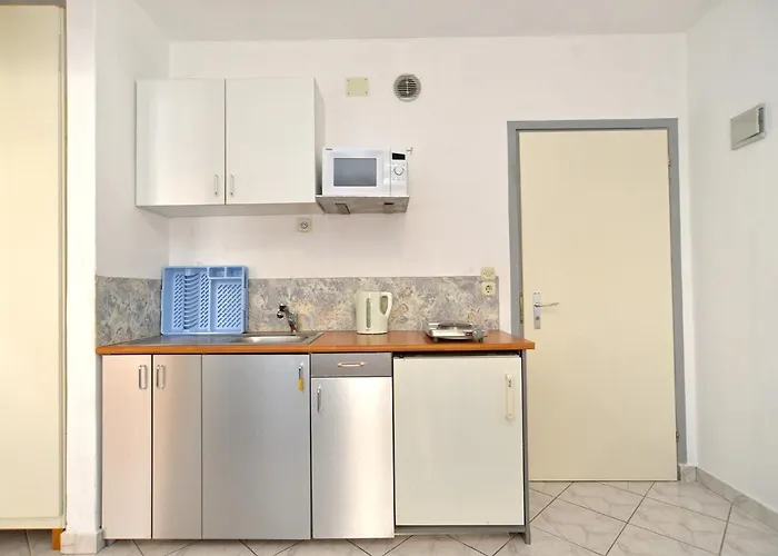 With Parking Space Stinjan, - 19643 Apartment Pula