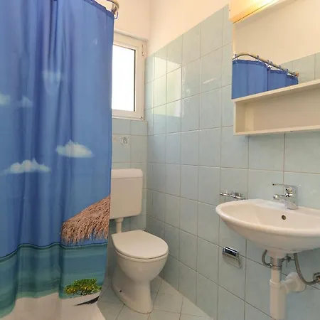 With Parking Space Stinjan, - 19643 Apartament Pula