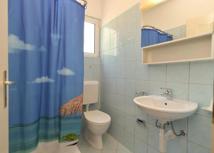 With Parking Space Stinjan, - 19643 Апартаменти Пула